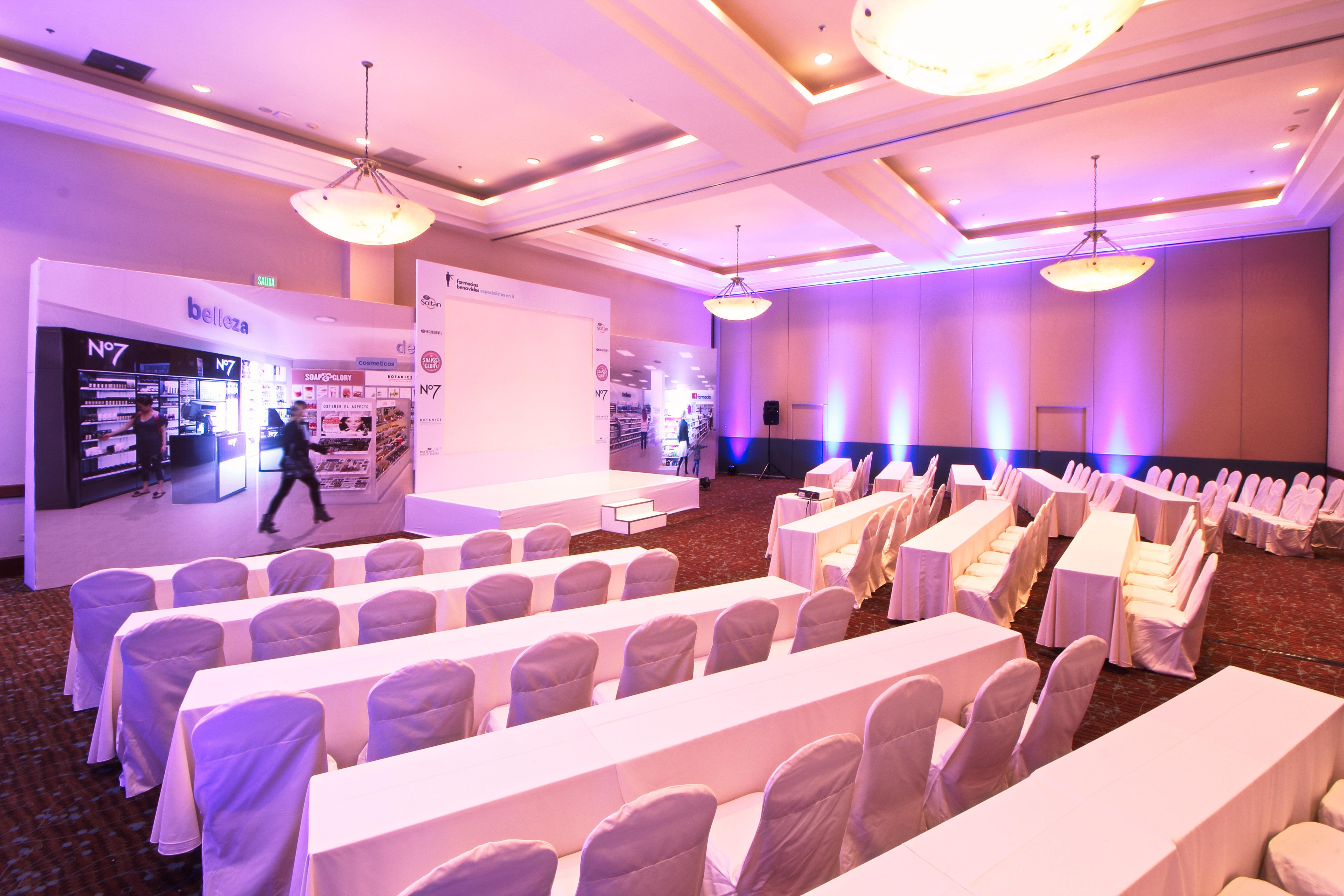 Holiday Inn Monterrey Valle By Ihg San Pedro Garza Garcia Exteriör bild